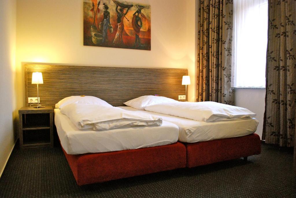 Hotel Dietrichsdorfer Hof كيل الغرفة الصورة